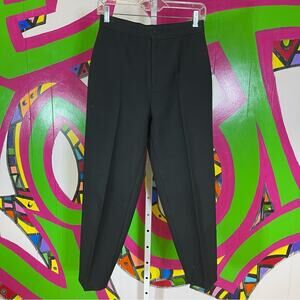 Bendover, Classic Dress Pants. Black. Size 6P. In excellent condition!